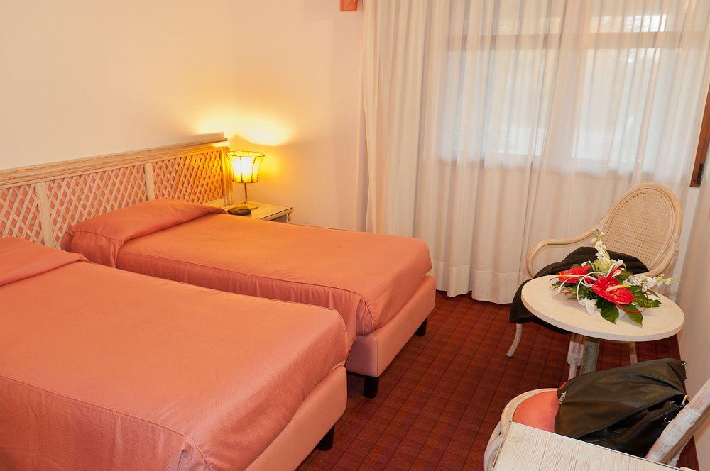 Hotel Villa Isabela SantʼAngelo Buitenkant foto